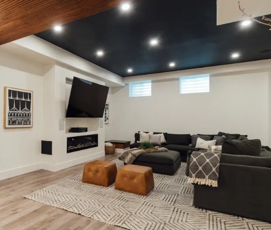 4 BHK Apartment | 3,044–3,061 sqft | 66 & Shibui